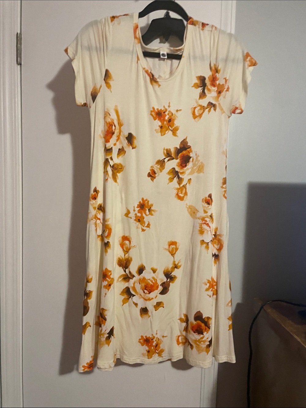 Floral Pale Yellow Midi Dress with Orange Roses